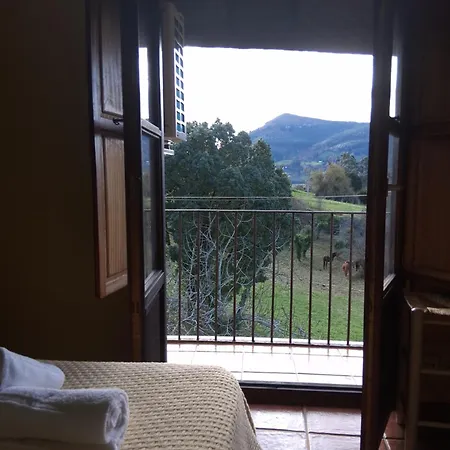 R2R - Atico Con Encanto Colindres - C08A01 Apartment *