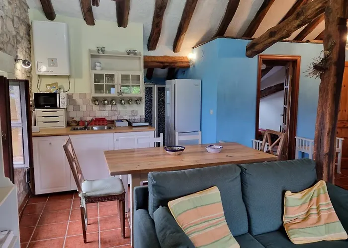 C08a01 ático Con Encanto * Colindres